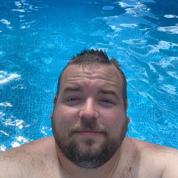 Profile Picture of Matthew Garris (@garma) on Poshmark