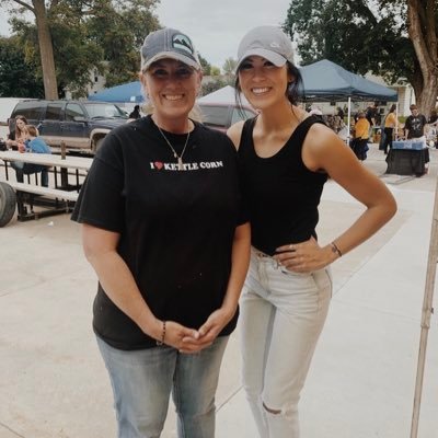 Profile Picture of Haley Hoffman (@UGOHALEY) on Twitter