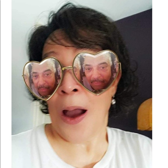 Profile Picture of Marcia Mulder (@coffeemates50) on Poshmark