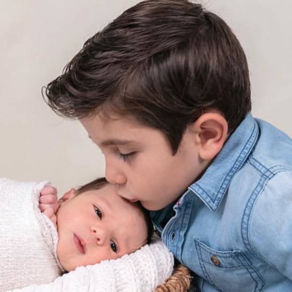 Profile Picture of Dominique Canavati (@dee_kd) on Poshmark