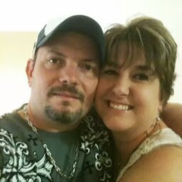 Profile Picture of Chris Leslie (@chrisleslie431) on Poshmark