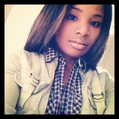 Profile Picture of Soncerea Crowder (@Sun_suh_ray) on Twitter