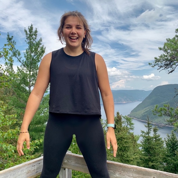 Profile Picture of Clara Vulpisi (@clara_vulpisi) on Poshmark