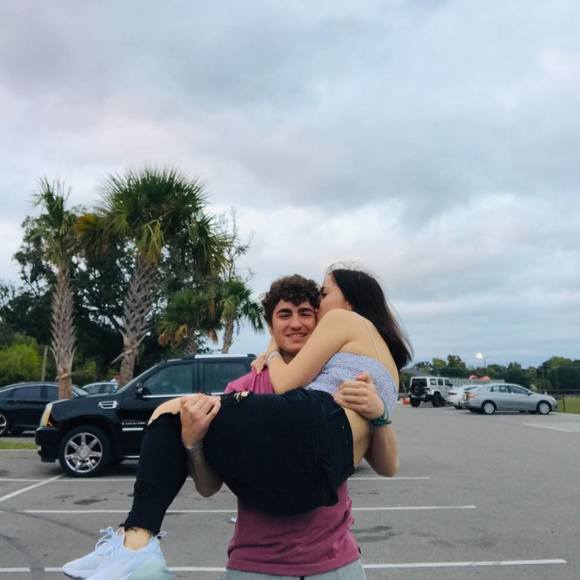 Profile Picture of Cassandra Shipman (@cassandra_ship) on Poshmark