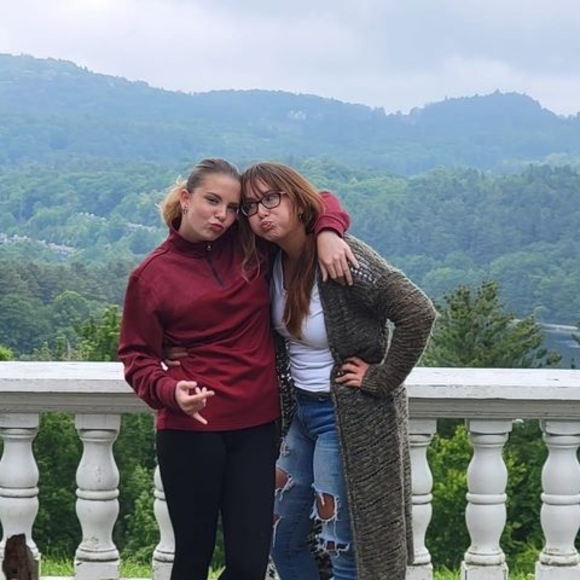 Profile Picture of Erica Jayne (@erica_jayne90) on Poshmark