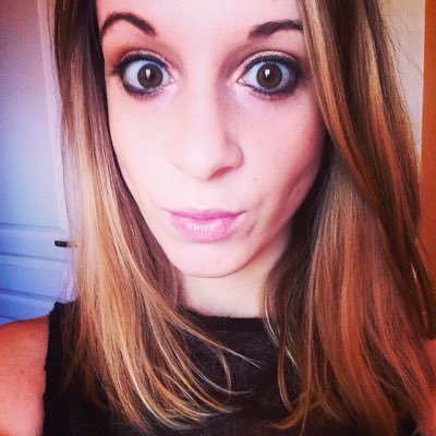 Profile Picture of Aurelie (@xCherylFVersini) on Twitter