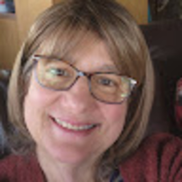 Kitty Holmquist - Poshmark Profile Picture of Kitty Holmquist (@kith23) on Poshmark