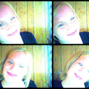 Profile Picture of April Lemke (@apelemke98) on Myspace