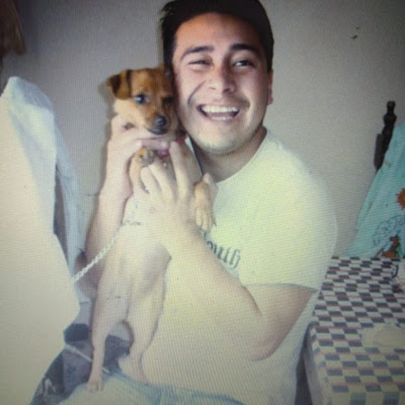 Profile Picture of Onelio Dionicio (@onelio06) on Poshmark