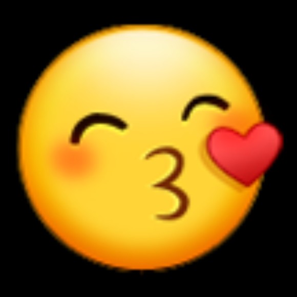 Profile Picture of Sharon Kim (@sharon7000) on Poshmark