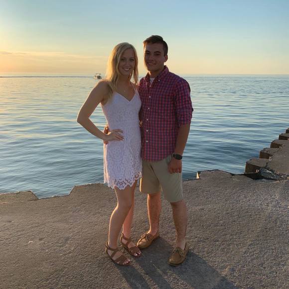 Profile Picture of Mikayla Vanderwall (@mikayla220) on Poshmark