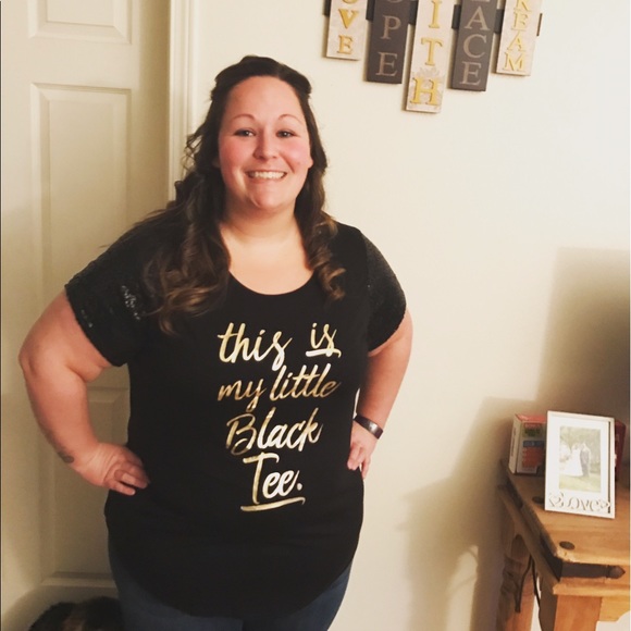 Profile Picture of Brittney Bucholz (@bn2009bucholz) on Poshmark