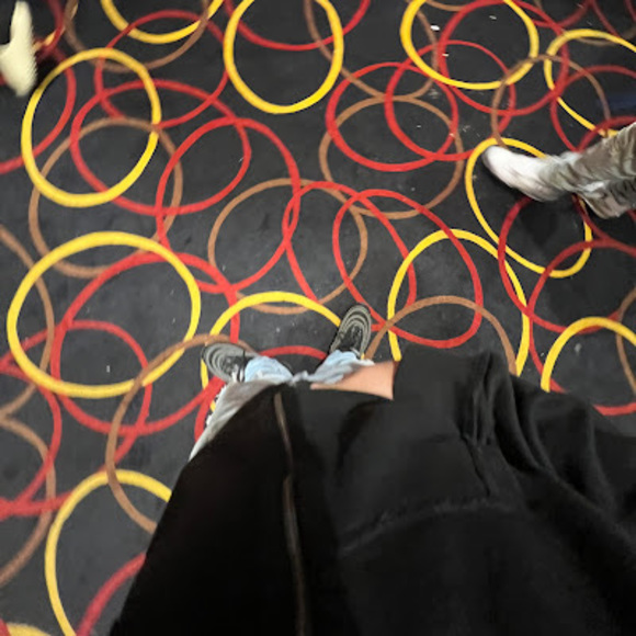 Profile Picture of Julio Alvarez (@ykjayyyy) on Poshmark