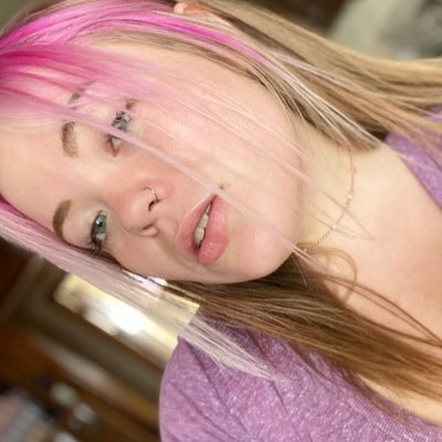 Profile Picture of Morg 🌼 (@MorginnYo) on Twitter