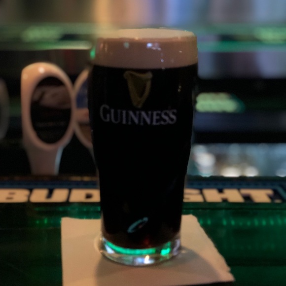 Profile Picture of Amaury Ramirez (@aar6483) on Poshmark