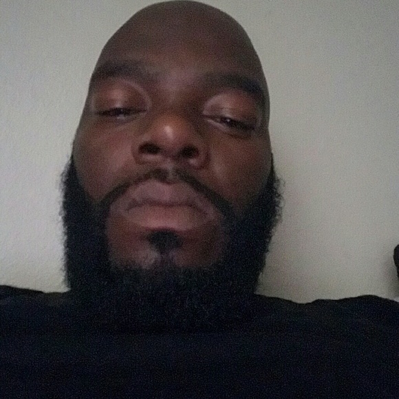 Profile Picture of Jimmy Greer (@kingkongmf) on Poshmark