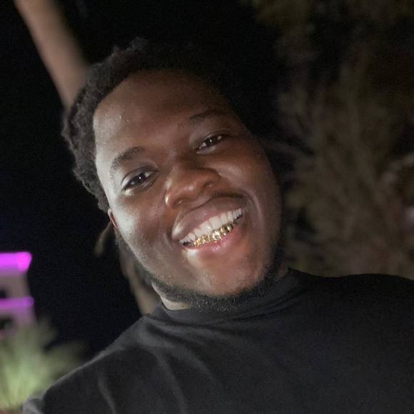 Profile Picture of Larry Paul (@svo2real) on Poshmark