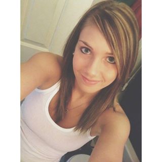 Profile Picture of Emma Callaway (@Emma-Callaway) on Facebook