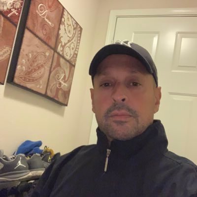 Profile Picture of Andrew Pakula (@pakula_andrew) on Twitter