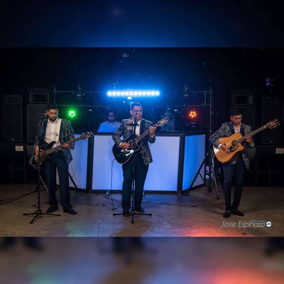 Profile Picture of Sexto elemento Elemento (@antonio05302002) on Poshmark