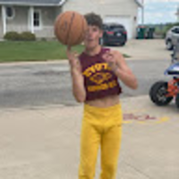 Profile Picture of Jacob Cornell (@jacobcornell306) on Poshmark