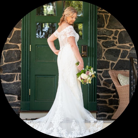 Profile Picture of Robin Marcello (@missm0808) on Poshmark