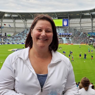 Profile Picture of Kim Navarre (@NavarreKim) on Twitter