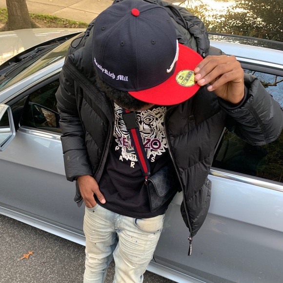 Profile Picture of Amiel Sharpe (@rrmil) on Poshmark