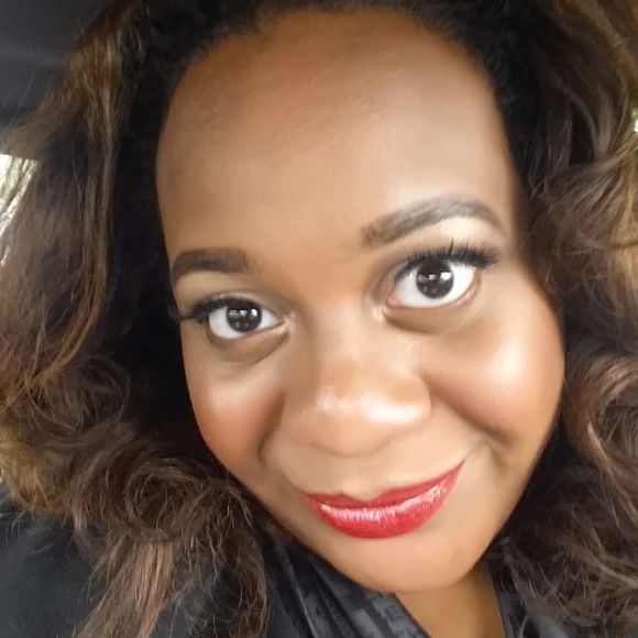 Profile Picture of Cassandra Cyrius (@linacyrius) on Poshmark