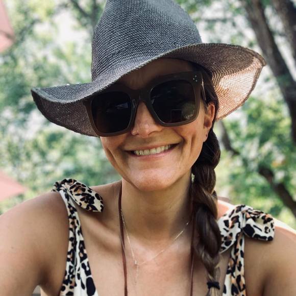 Profile Picture of Sasha Gulish (@gulish) on Poshmark
