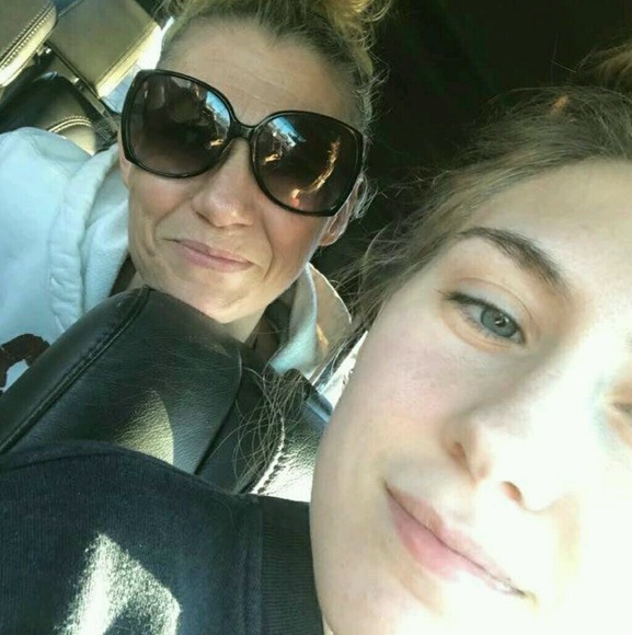 Profile Picture of Cindi Mackling (@cindijo5) on Poshmark