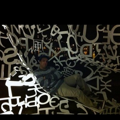 Profile Picture of Andrew Moffatt (@drew_moff778) on Twitter