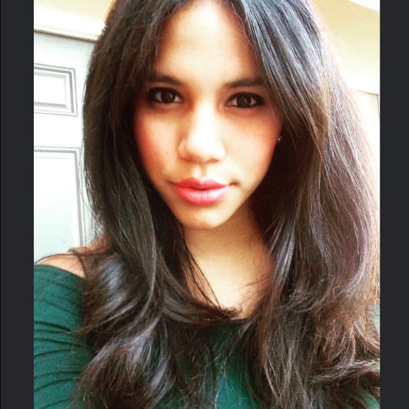 Profile Picture of Bianca Pineda (@biancap7) on Poshmark