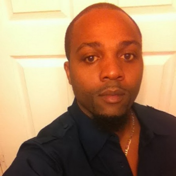 Profile Picture of Bruce Thompson (@bruce8477) on Poshmark