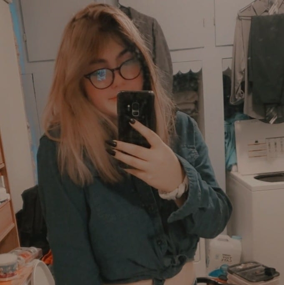 Profile Picture of Emily Shackley (@music4mylove) on Poshmark