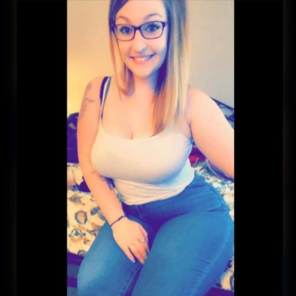 Profile Picture of Erin Mcgräth (@erinmcgrath37) on Poshmark