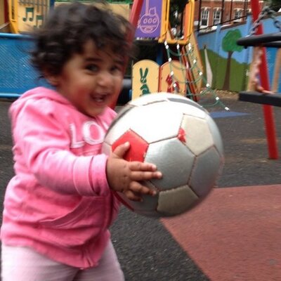 Profile Picture of ayesha hossain (@ayesha_hossain) on Twitter