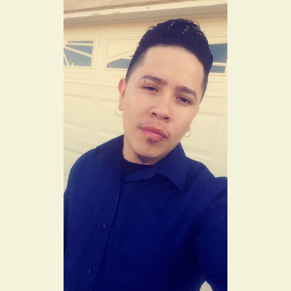 Profile Picture of Julio Garcia (@antonio_s13) on Poshmark