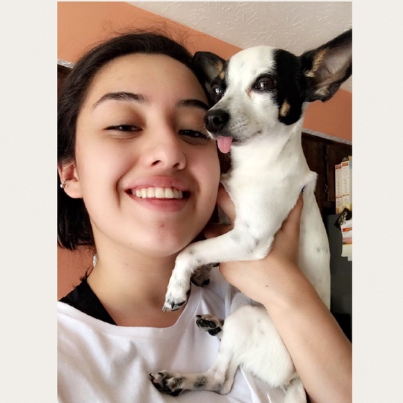 Profile Picture of Lorena Zaragoza (@mexiiglaam) on Poshmark