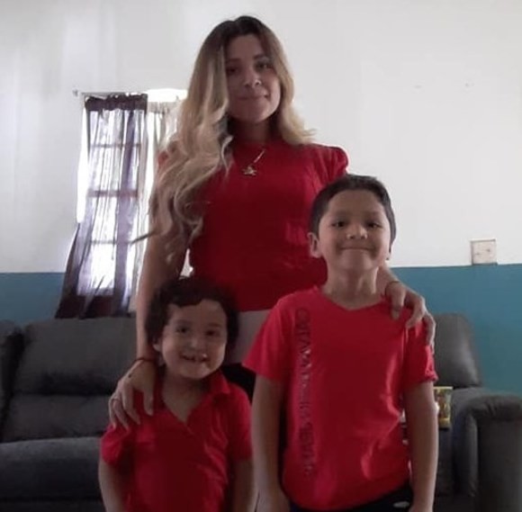 Profile Picture of Rosa Gonzalez (@rosagonzalez94) on Poshmark