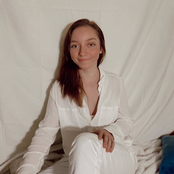 Profile Picture of Katie Hochstedler (@k_hochstedler) on Poshmark