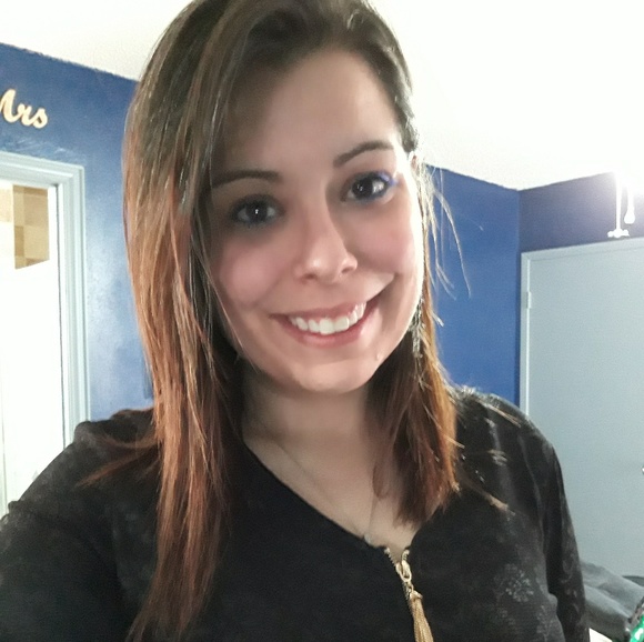 Profile Picture of Krystal Lieberum (@mrslieberum) on Poshmark