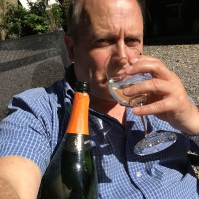 Profile Picture of Mike Slater (@WayfinderGuru) on Twitter