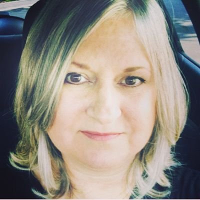 Profile Picture of Patti Daniels 🌊 (@pattidan) on Twitter