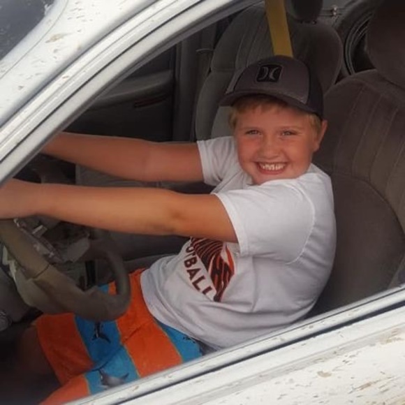 Profile Picture of Andrew Devlaeminck (@andrewdevlaemin) on Poshmark