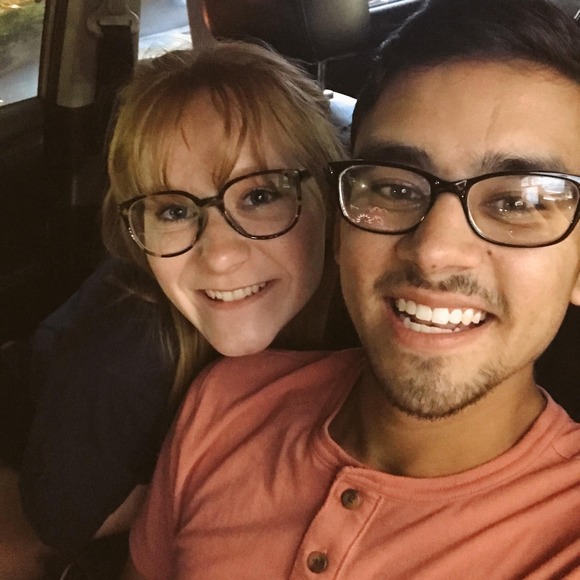 Profile Picture of Zachary Hanna (@zachanna4842) on Poshmark