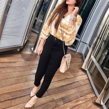 Profile Picture of Lazina Rizvi (@LazinaRizvi) on Twitter