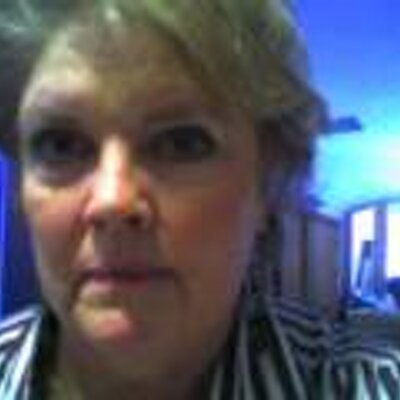 Profile Picture of Lynda Benson (@mimiea) on Twitter