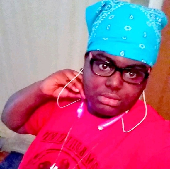 Jamesha Tolliver - Poshmark Profile Picture of Jamesha Tolliver (@babygirl199522) on Poshmark