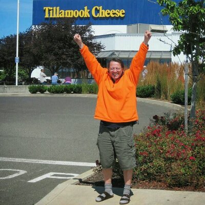 Profile Picture of Joshua Gilstrap (@beggerfinch) on Twitter